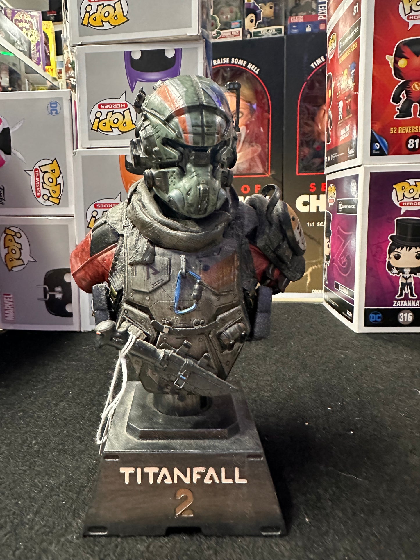 TITANFALL 2 JACK COOPER LIGHT UP BUST