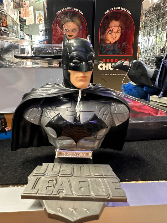 BATMAN BUST PCV NO BOX