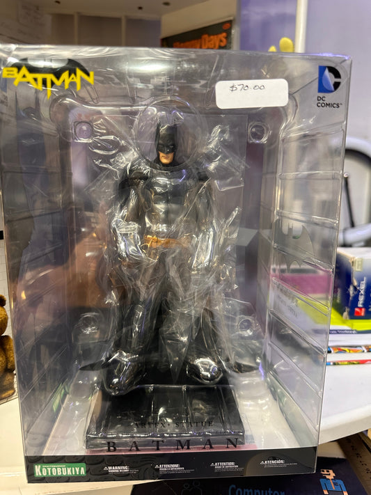 BATMAN ARTFX STATUE KOTOBUKIYA