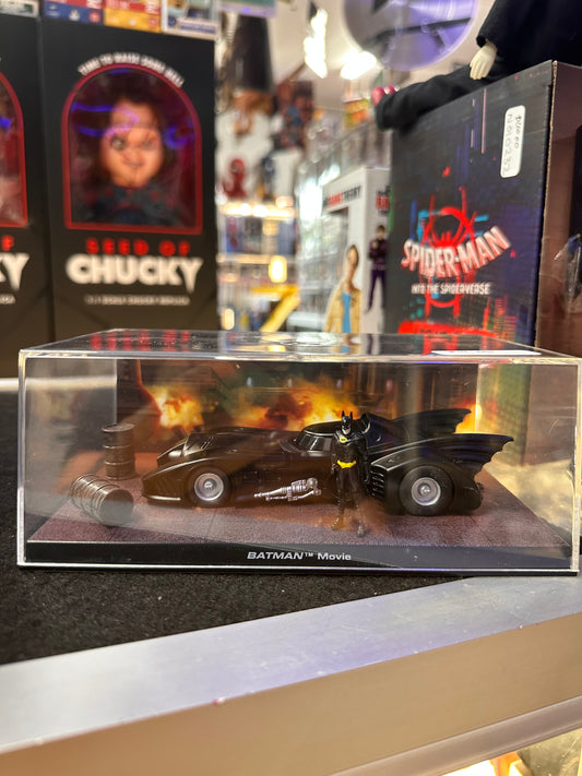 BATMAN MOVIE BATMOBILE WITH FIGURE