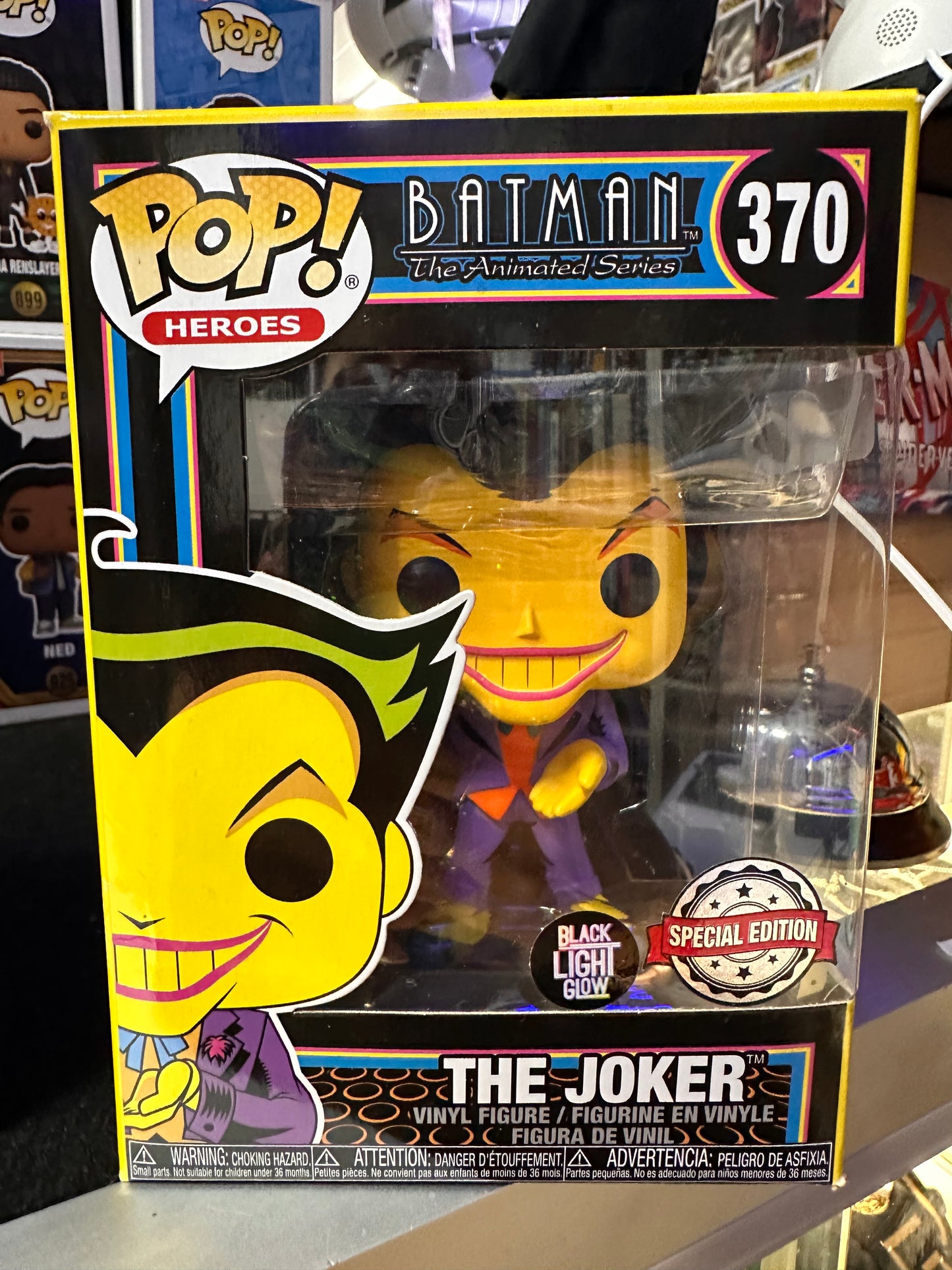 FUNKO POP BATMAN THE JOKER SPECIAL EDITION BLACK LIGHT GLOW #370