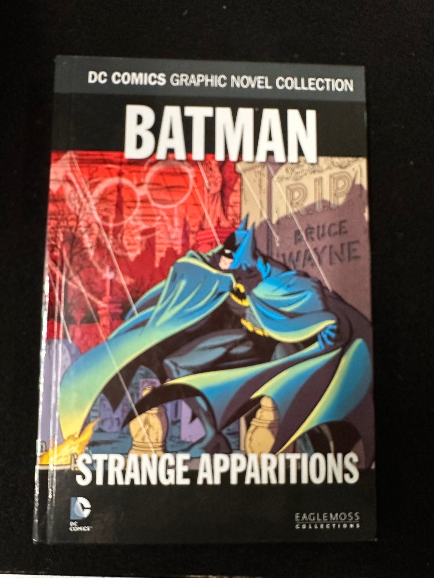 DC COMICS GRAPHIC NOVEL BATMAN STRANGE APPARITIONS