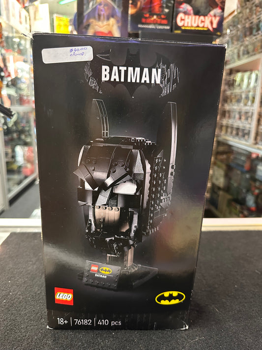 BATMAN LEGO BUST ( HAS BEEN OPENED)