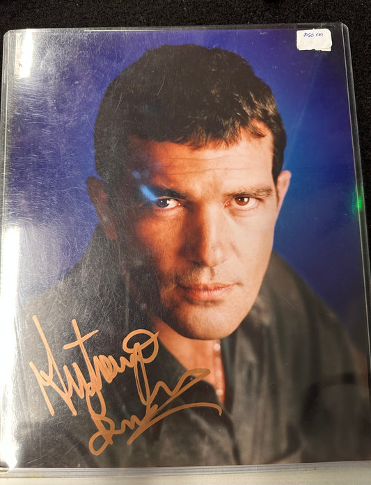 ANTONIO BANDERAS AUTOGRAPH WITH C.O.A