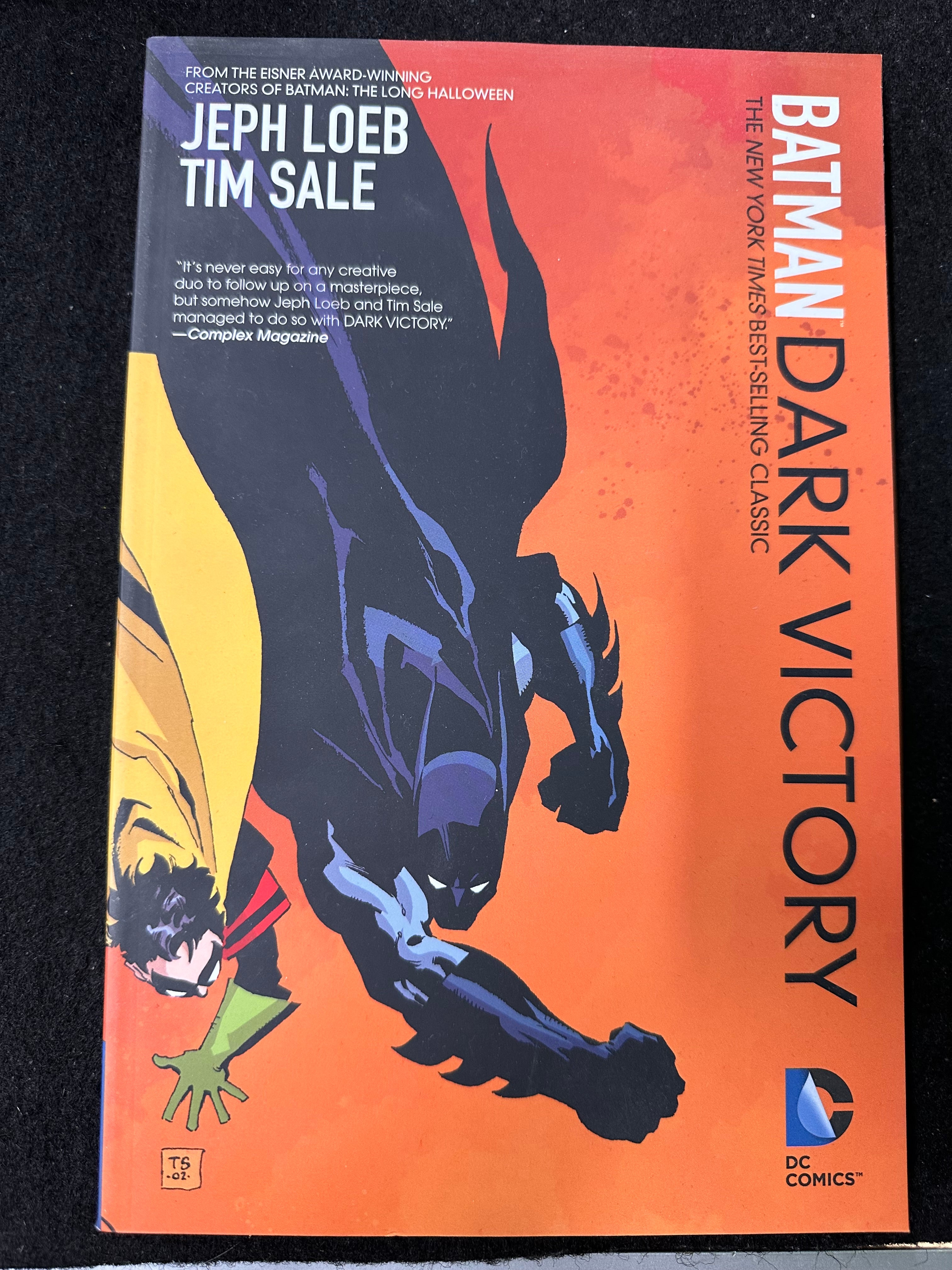 DC COMICS BATMAN DARK VICTORY – Captain Comics and Collectables Pty Ltd