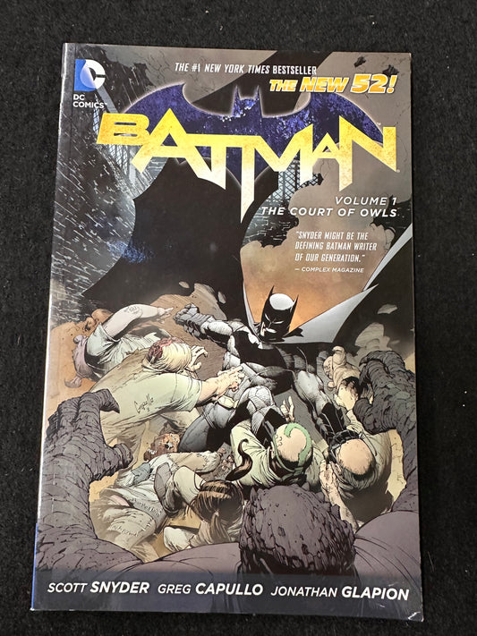 DC COMICS BATMAN THE COURT OF OWLS VOL 1