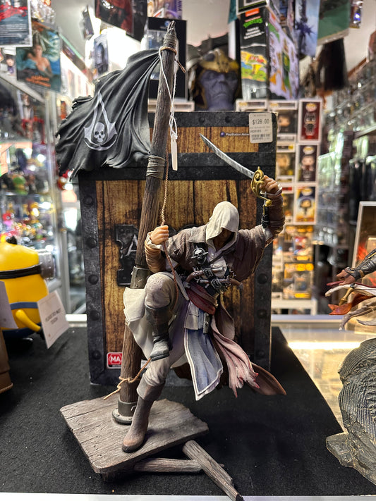 ASSASSINS CREED IV BLACK FLAG STATUE WITH BOX