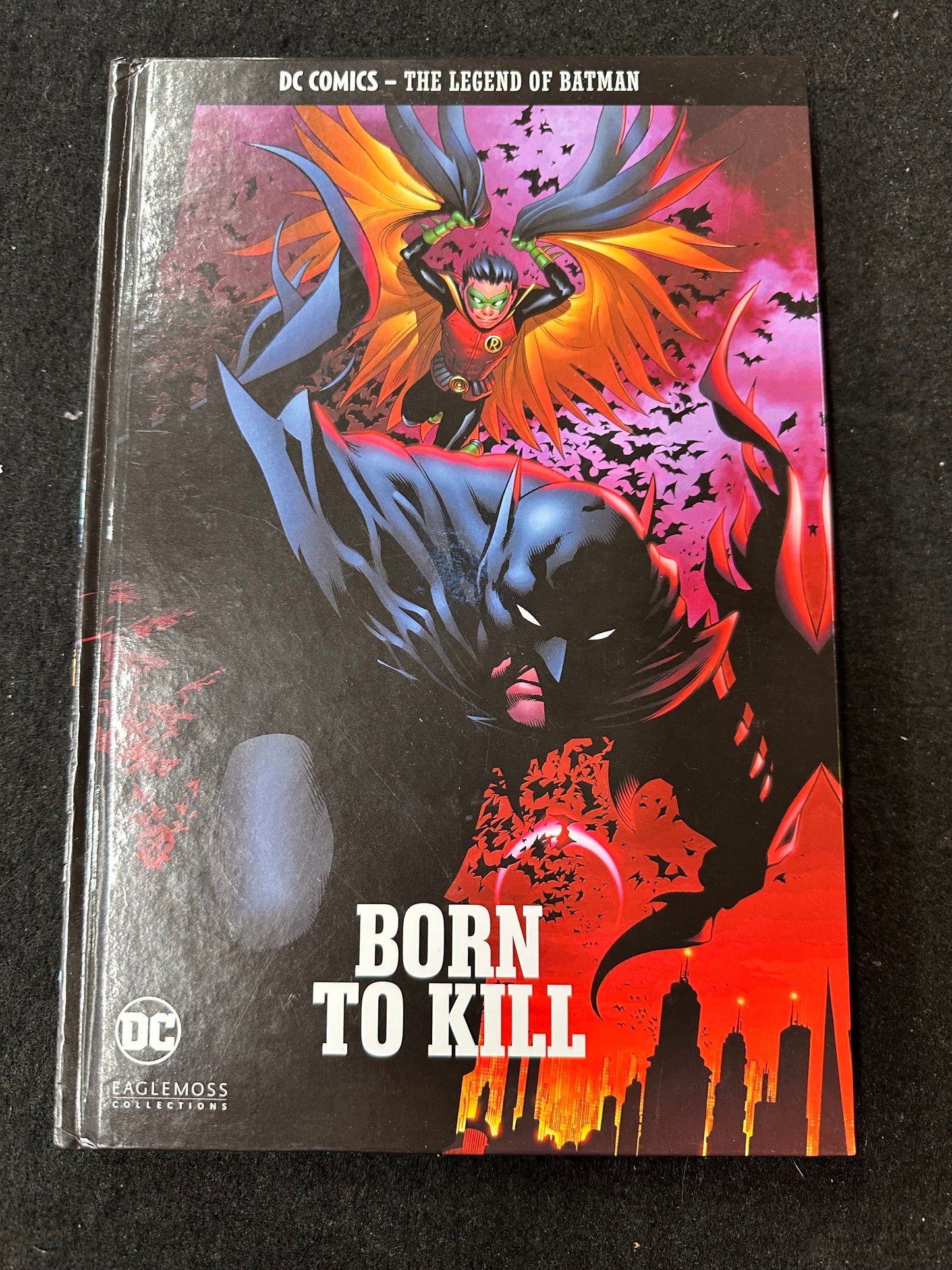 DC COMICS GRAPHIC NOVEL COLLECTION THE LEGEND OF BATMAN - BORN TO KILL