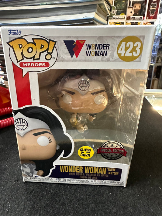 FUNKO POP WONDER WOMAN WHITE LANTERN SPECIAL EDITION #423