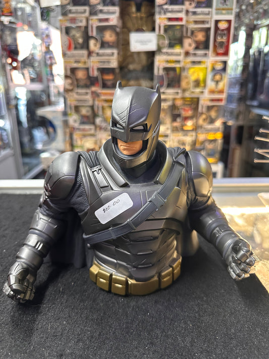 DC ARMORED BATMAN BUST BANK