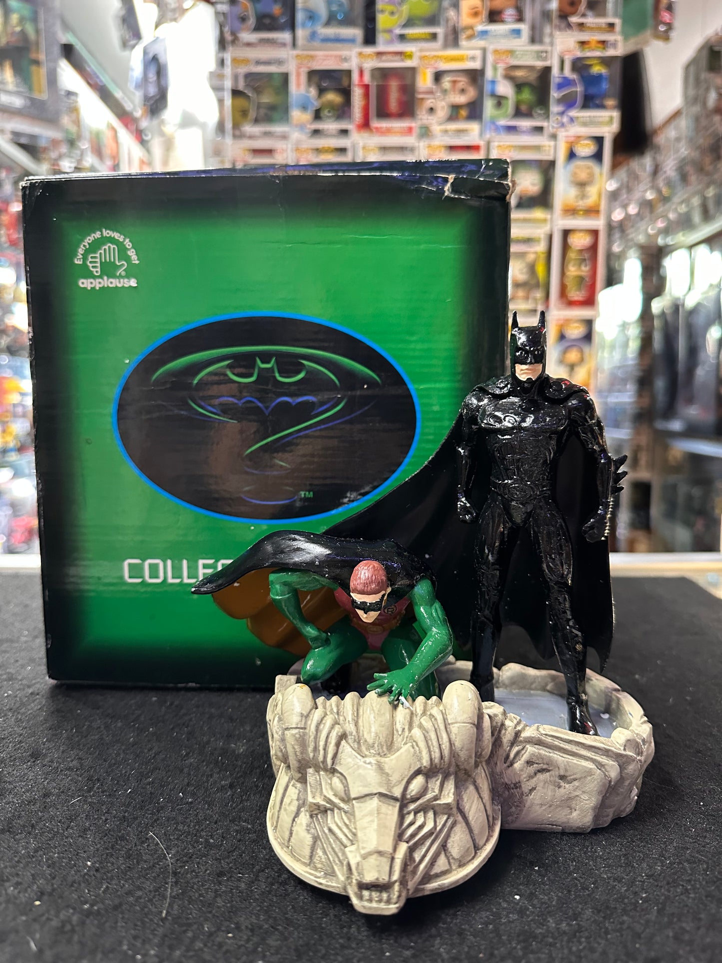 BATMAN AND ROBIN DIORMA LIMITED EDITION SERIES 4950/5000