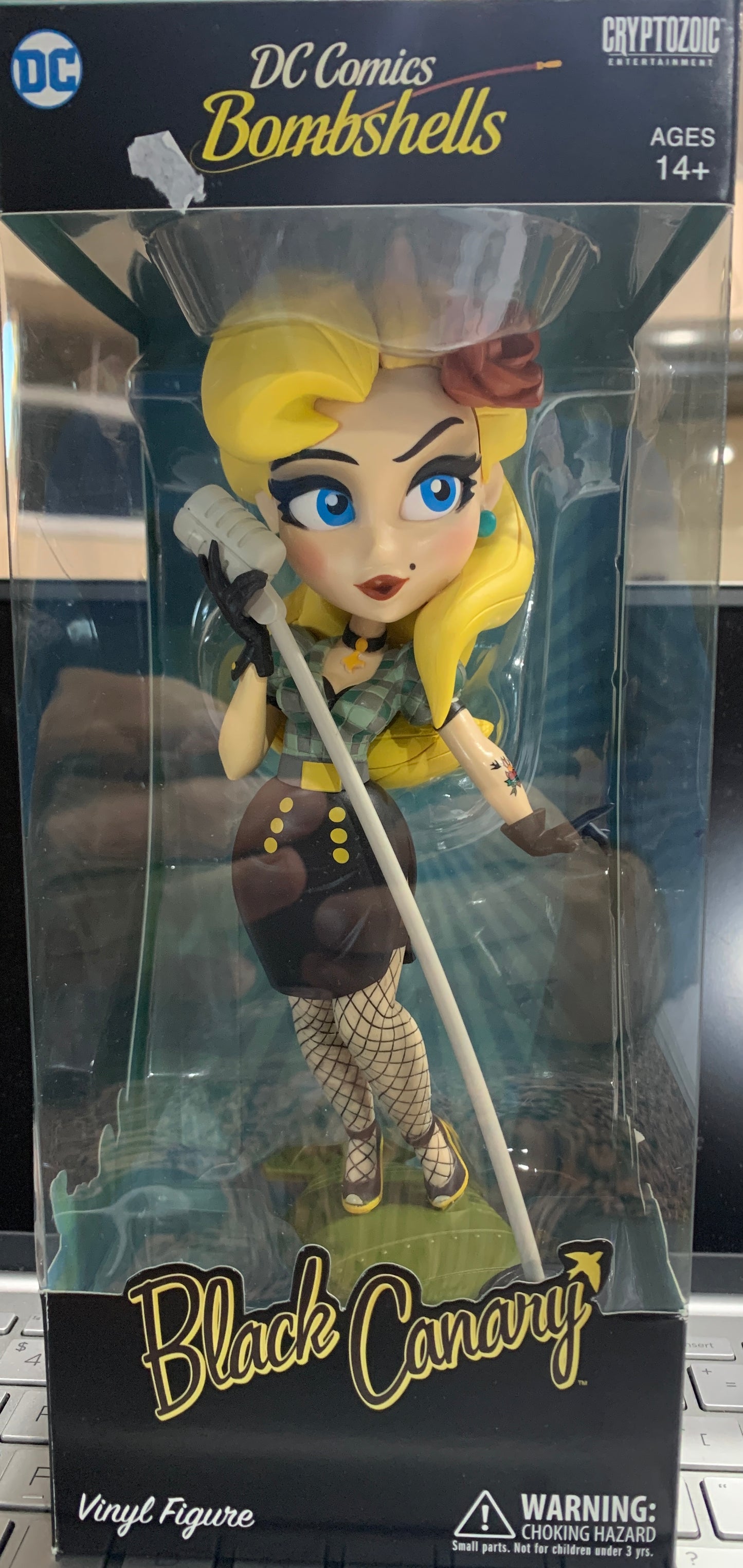 DC comics bombshells black canary vinly figure