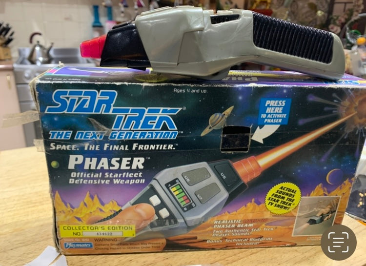 Star Trek 1992 the next generation phaser