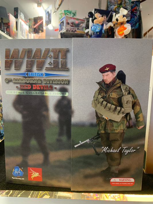 World war 2 British airborne division Red Devils figurines