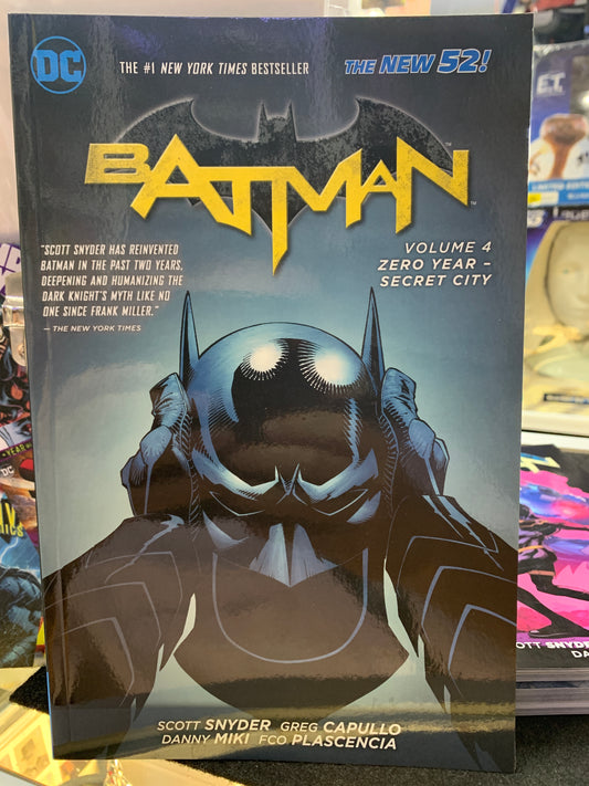 Batman volume 4 zero year secret city hardcover comic