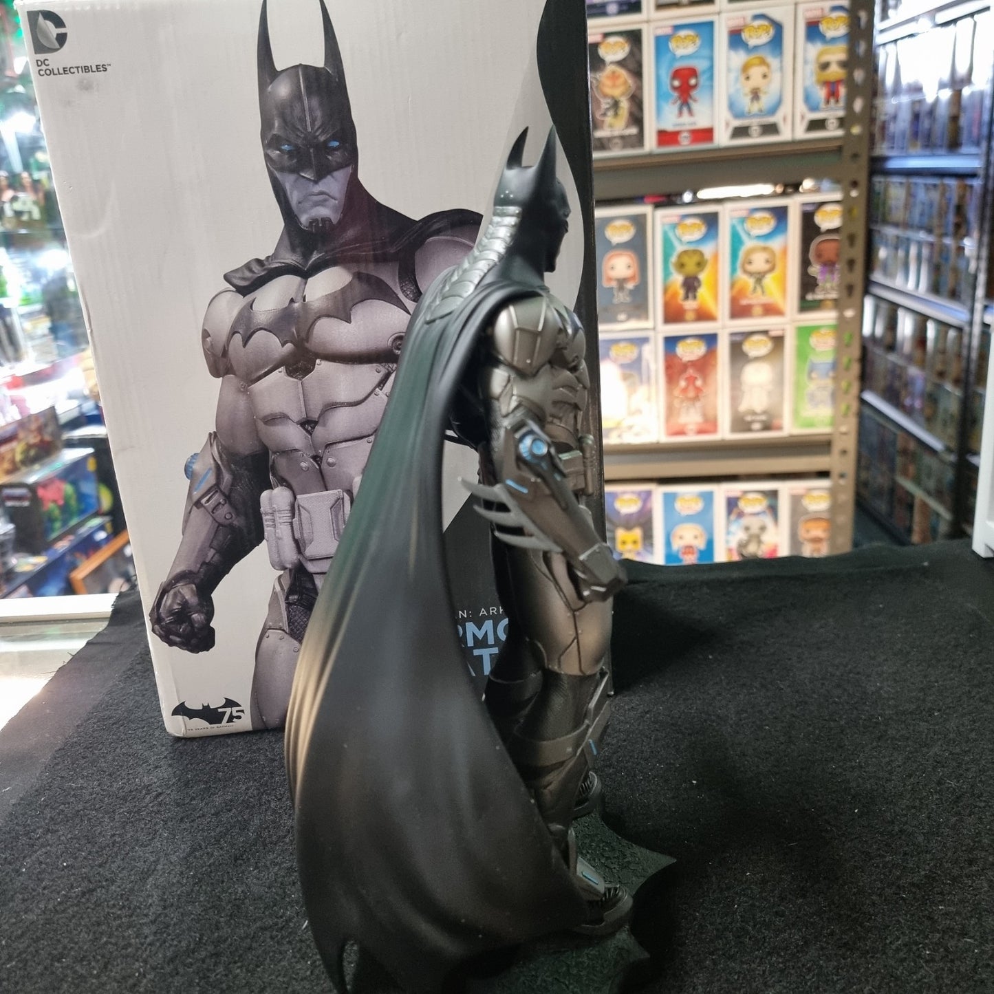 DC Comics ARKHAM ASYLUM Armored Batman Statue