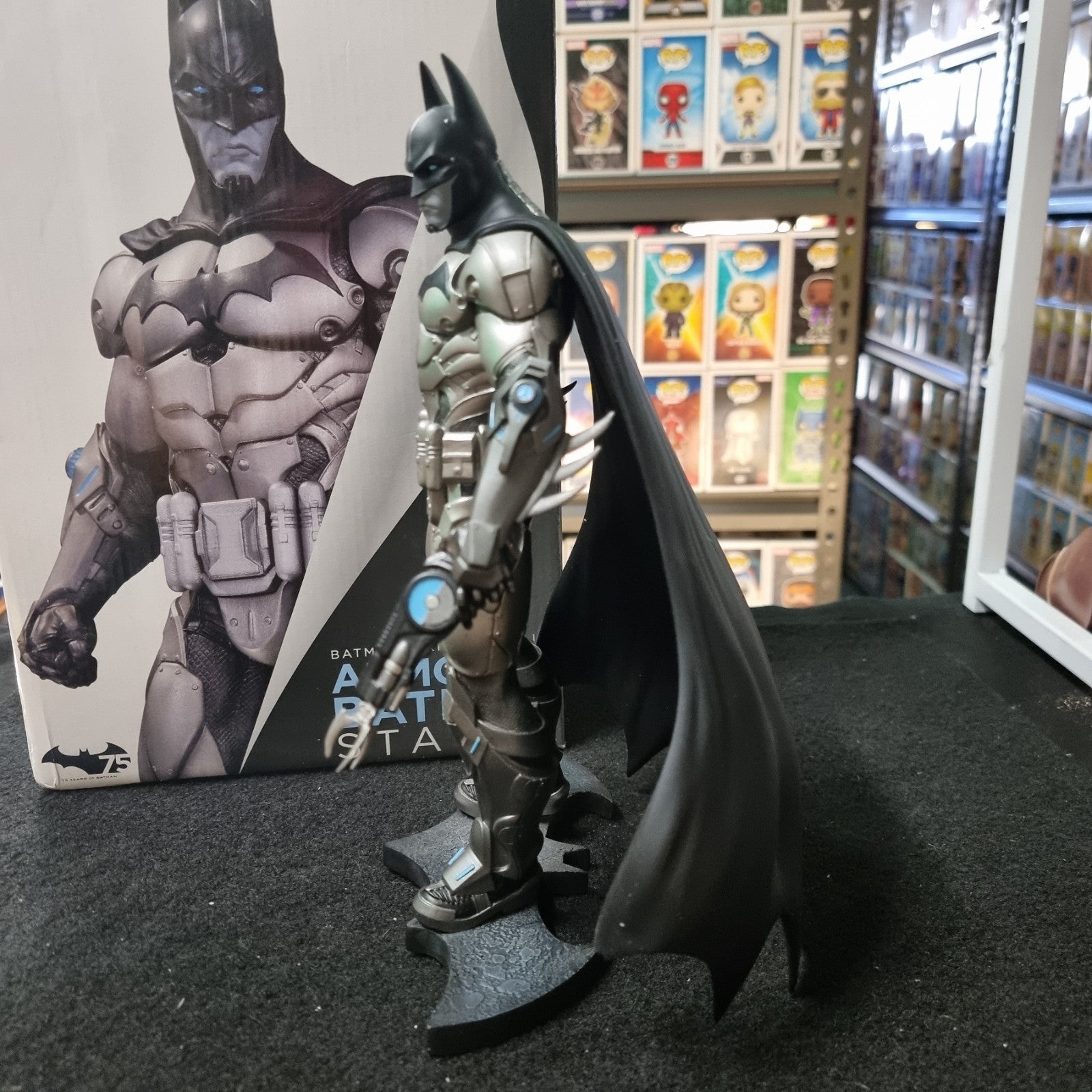 DC Comics ARKHAM ASYLUM Armored Batman Statue