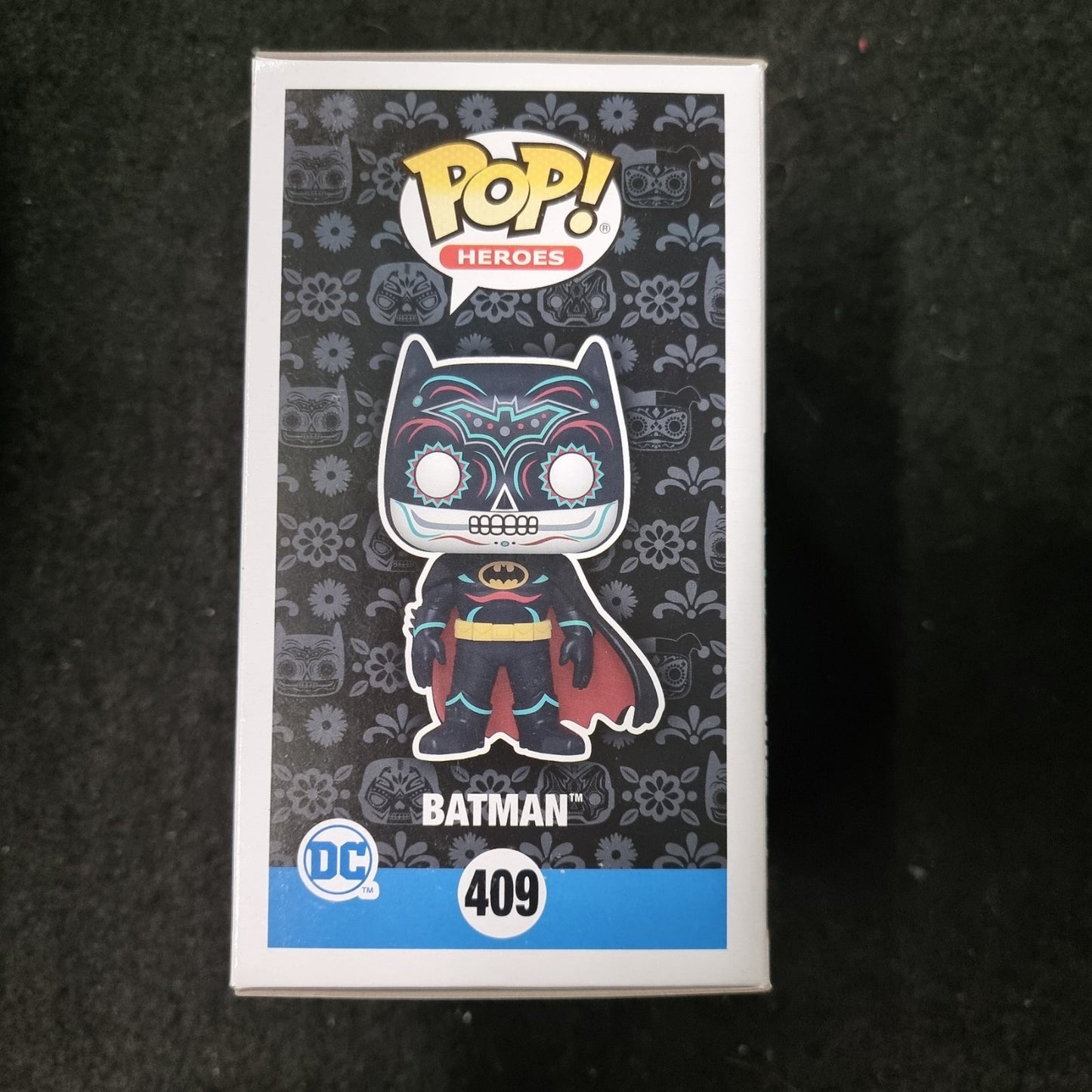 Funko Pop! Vinyl: DC Comics - Batman (Glows in the Dark) -Special Edition