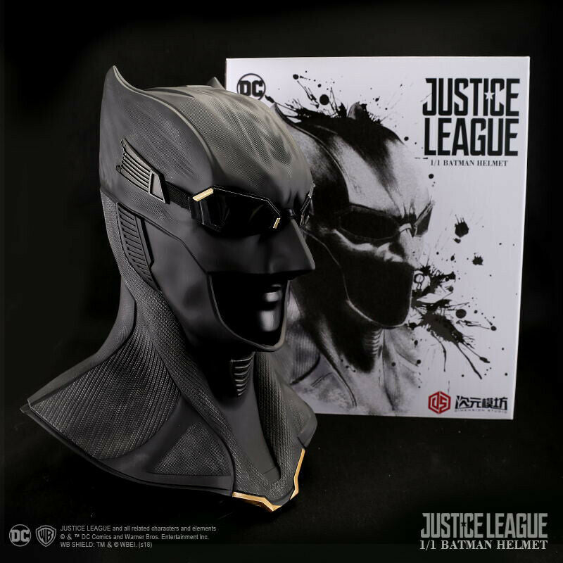 DC Justice League 1:1 Batman Helmet Replica Wearable Mask Helmet