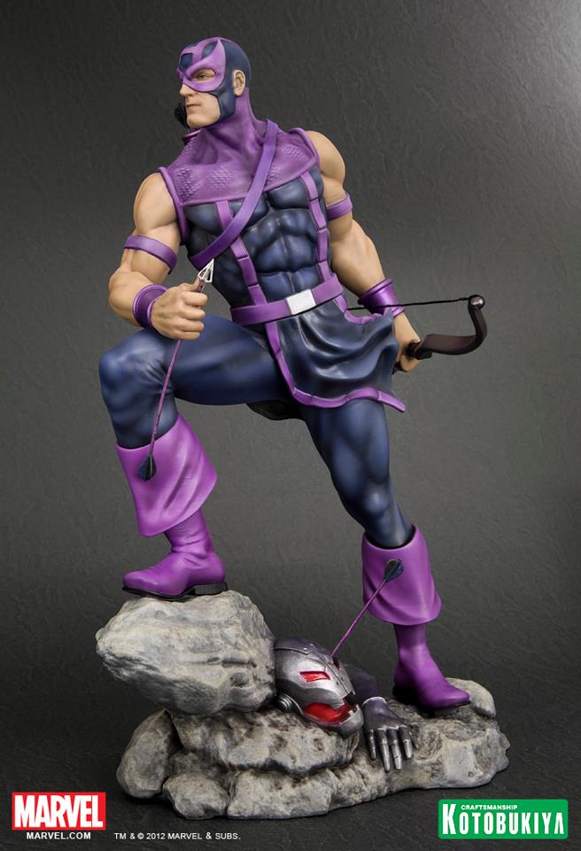 Marvel Hawkeye Classic Avengers Fine Art Statue