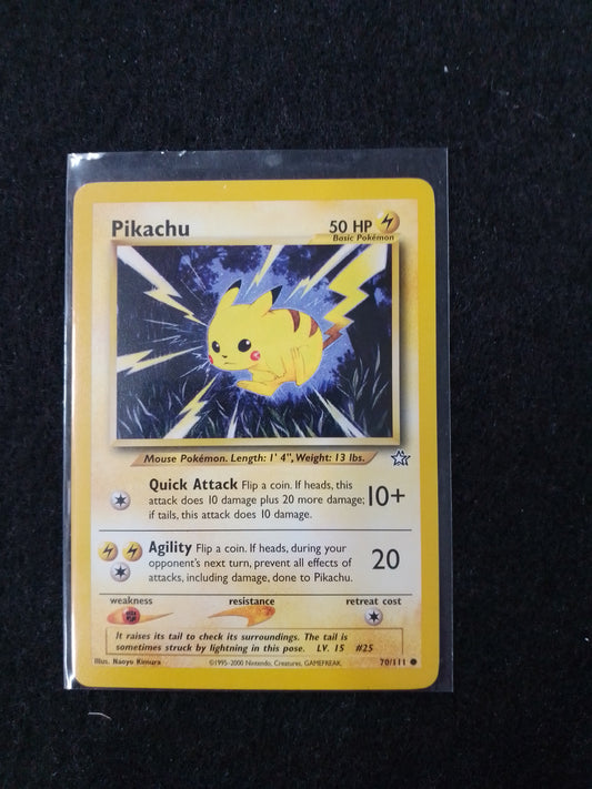 Pokemon Pikachu 50HP 70/111 1995 Trading Card - N05300