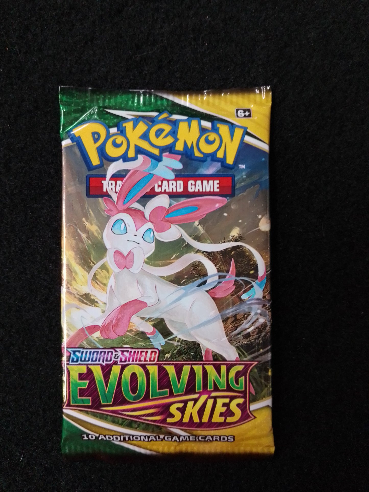 Pokemon Sword And Shield Evolving Skies Card Pack - N05523