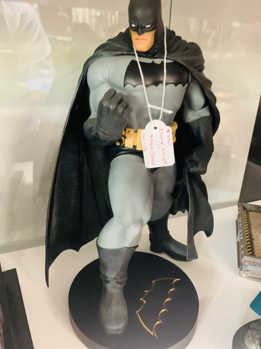 DC Comics Designer Series Batman Dark Knight Master Race Andy Kubert Statue