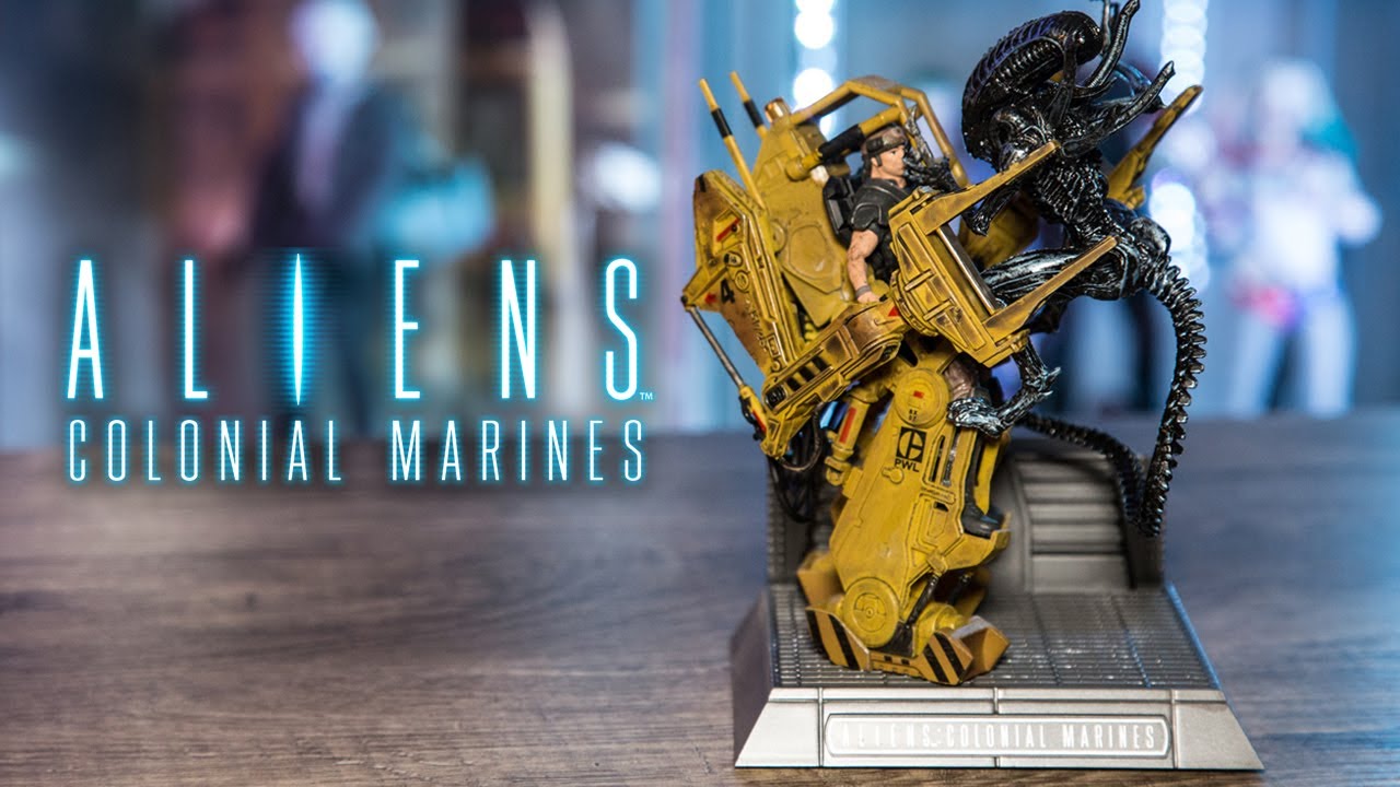 PS3 Aliens Colonial Marines Collectors Edition Power Loader + Alien Statue