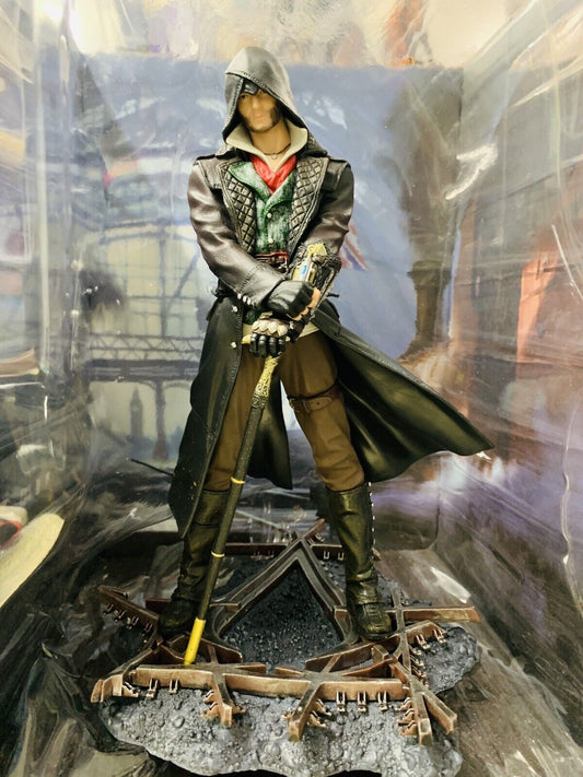 Assassin's Creed Statue Only With Box And Art Work N05255