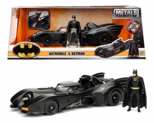 1:24 Jada DC Batmobile & Batman Black #98260 Diecast Model Car & Figurine