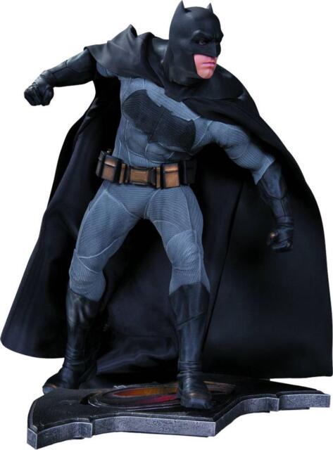 Batman VS Superman Dawn of Justice Statue